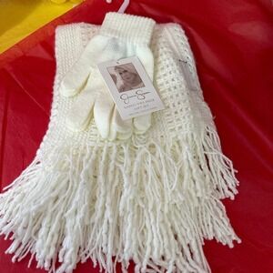 Jessica Simpson scarf and glove set